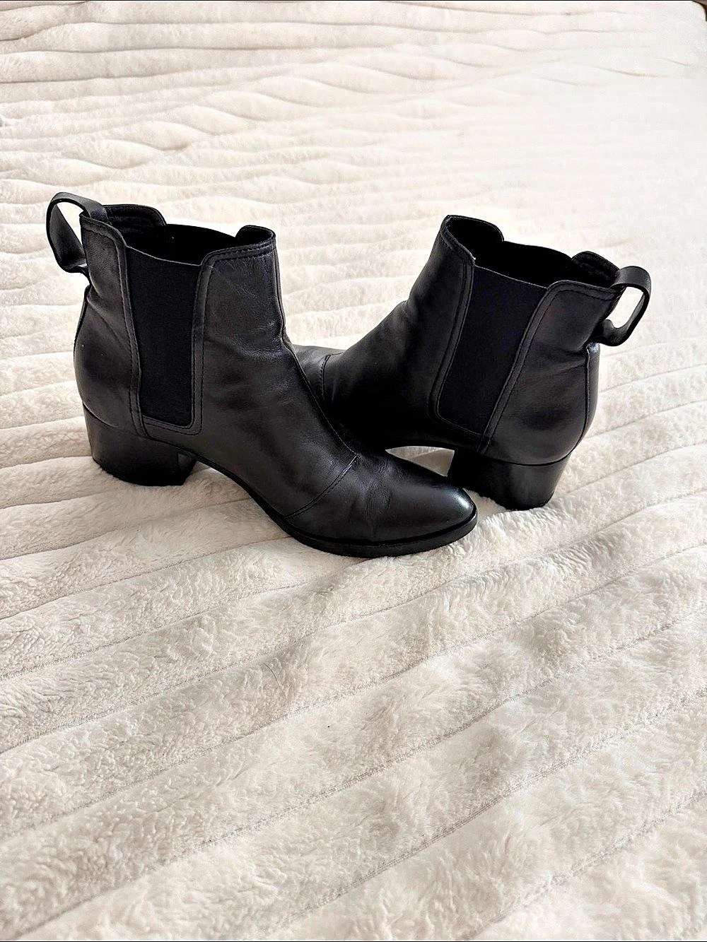 Rag & bone genuine leather Ankle Boots US 7
